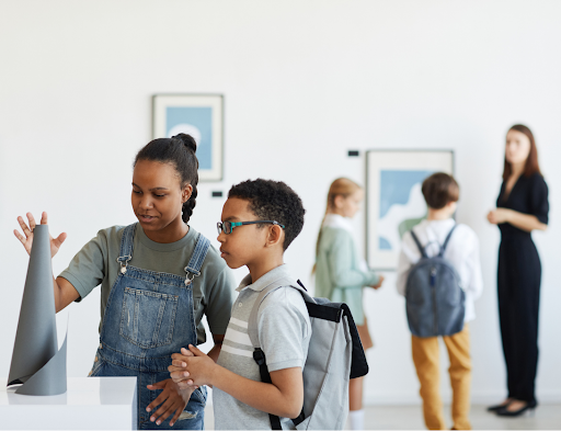 kids in museum